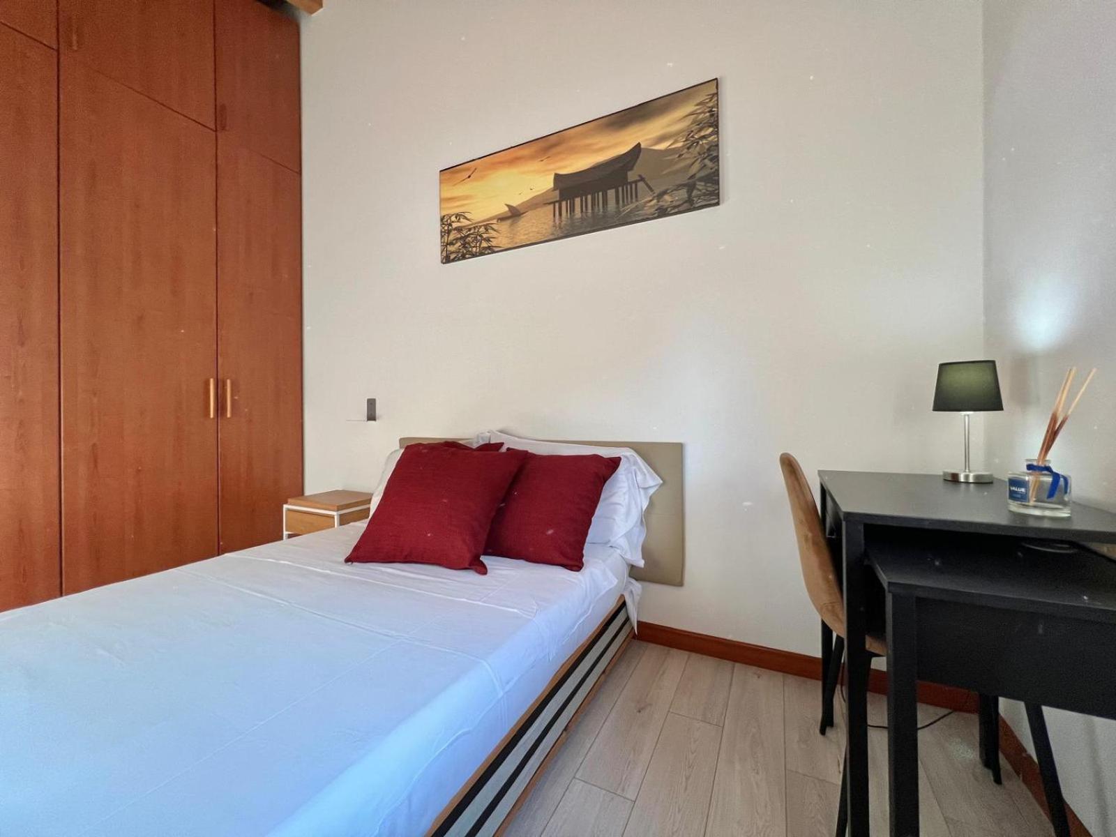 Moderno Con Design Caldo E Accogliente, Con Parcheggio Gratuito E Balcone Privato, Vicino A Fiere, Eventi E Concerti Appartamento *